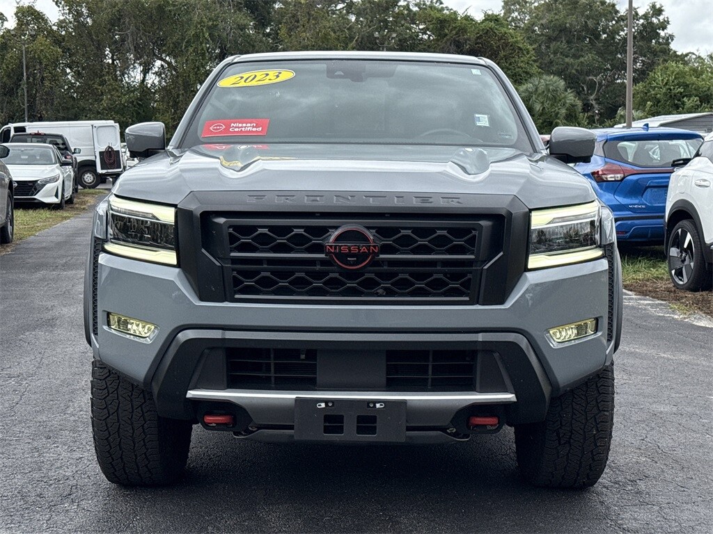 2023 Nissan Frontier PRO-4X photo 2