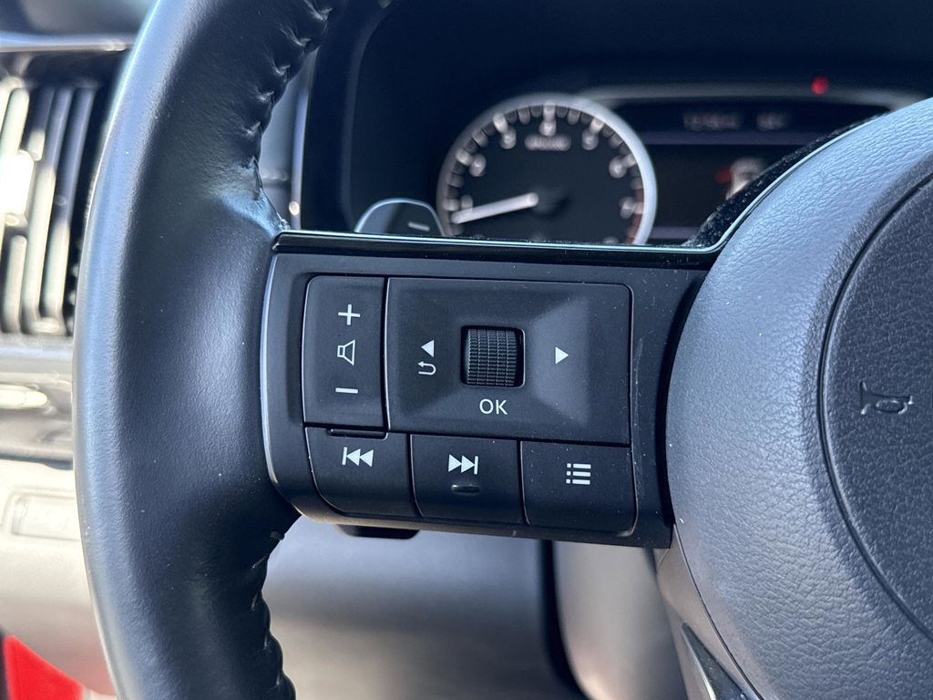 2023 Nissan Pathfinder SV - Photo 39
