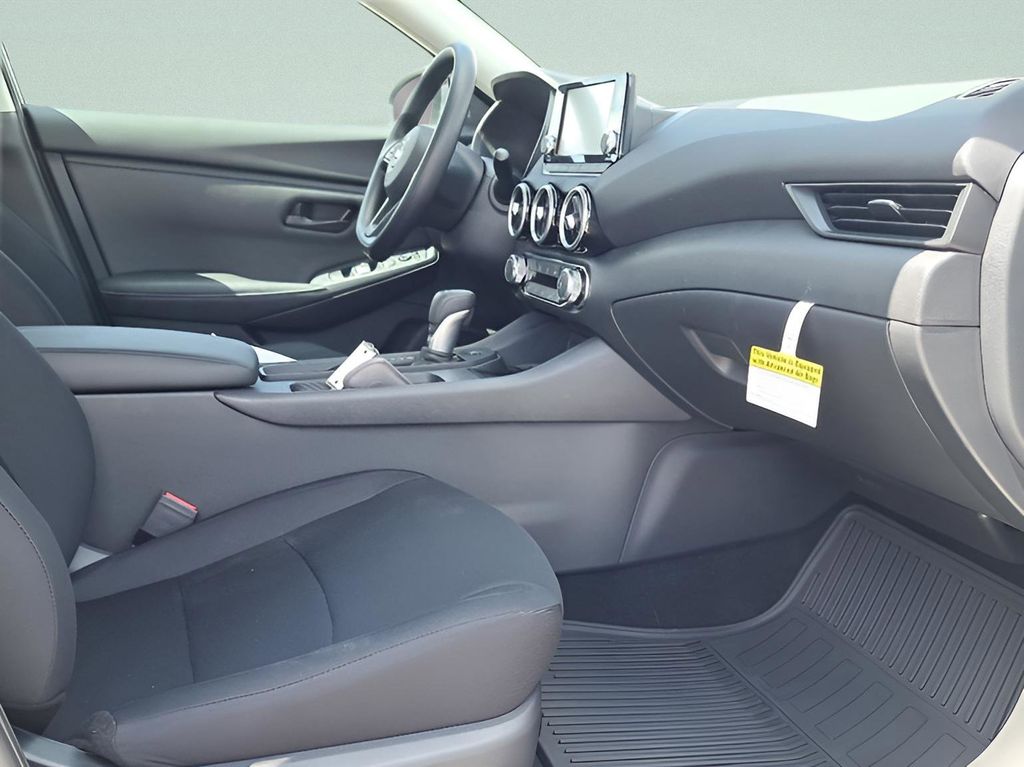 2025 Nissan Sentra S - Photo 18