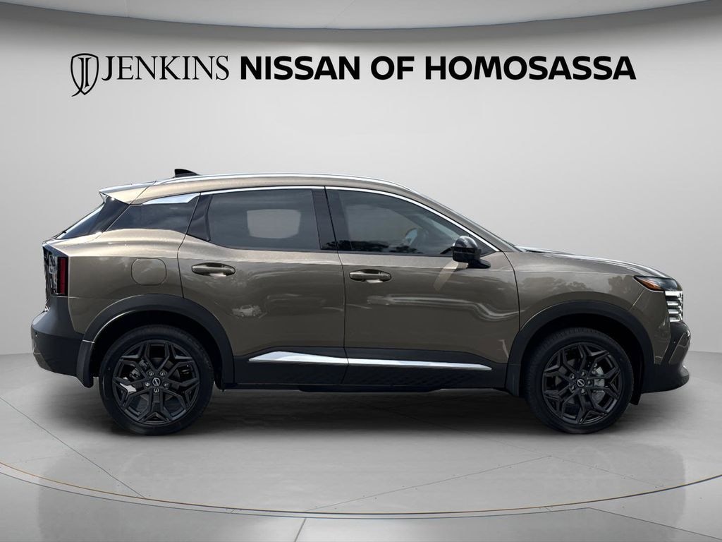 New 2026 Nissan Kicks SR SUV