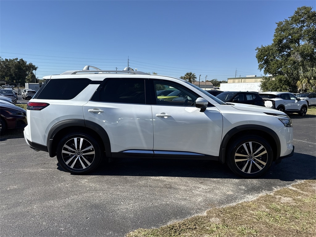 Used 2025 Nissan Pathfinder Platinum SUV