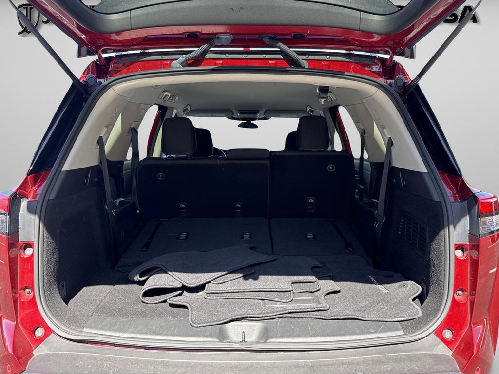 2023 Nissan Pathfinder SV - Photo 21