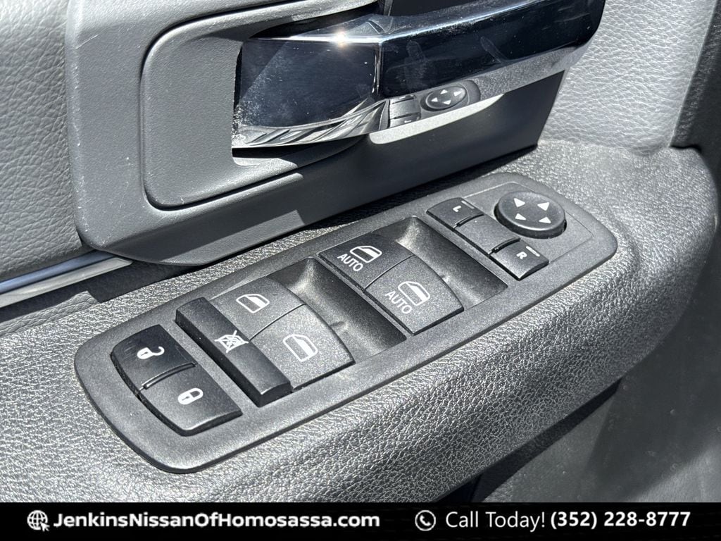 2024 RAM Ram 1500 Classic SLT - Photo 30