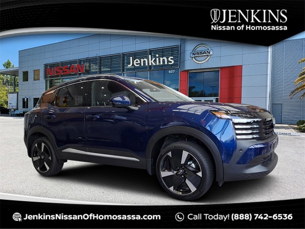 New 2025 Nissan Kicks SR SUV