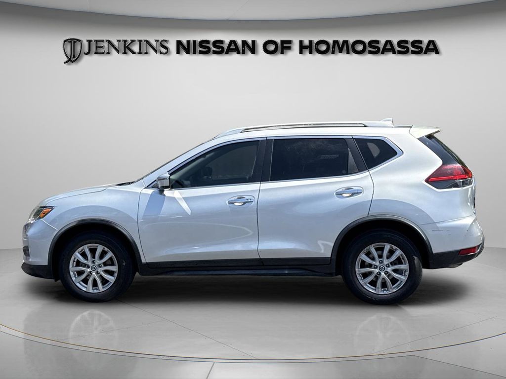 2019 Nissan Rogue SV - Photo 10