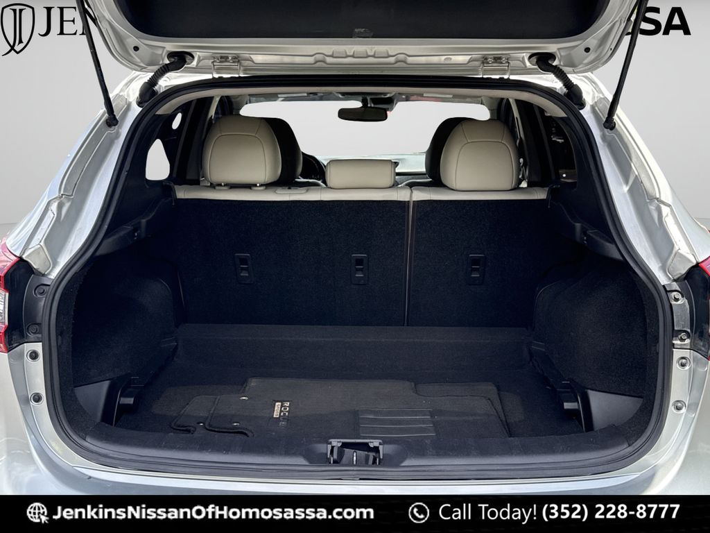 2021 Nissan Rogue Sport SL - Photo 19