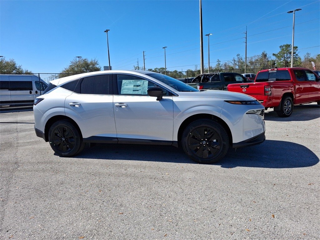 2025 Nissan Murano SV photo 2
