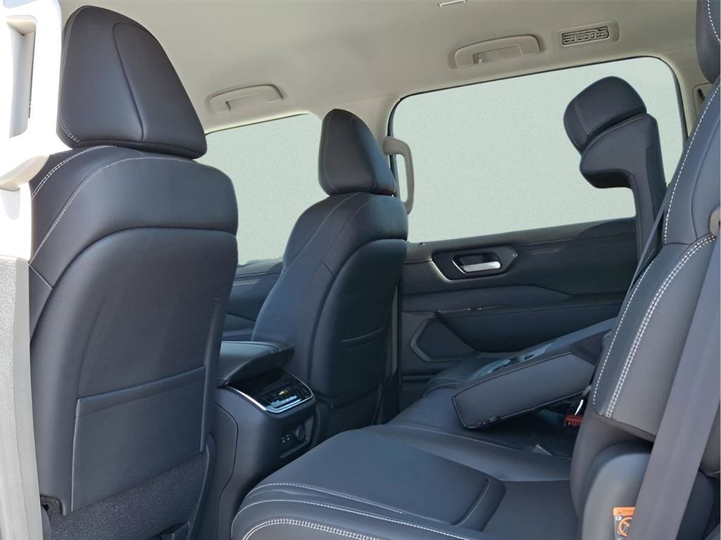 2025 Nissan Armada SV - Photo 21