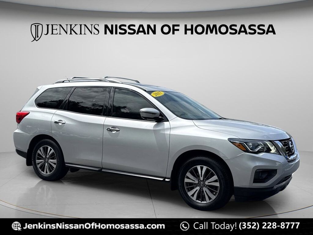 Used 2017 Nissan Pathfinder SL SUV