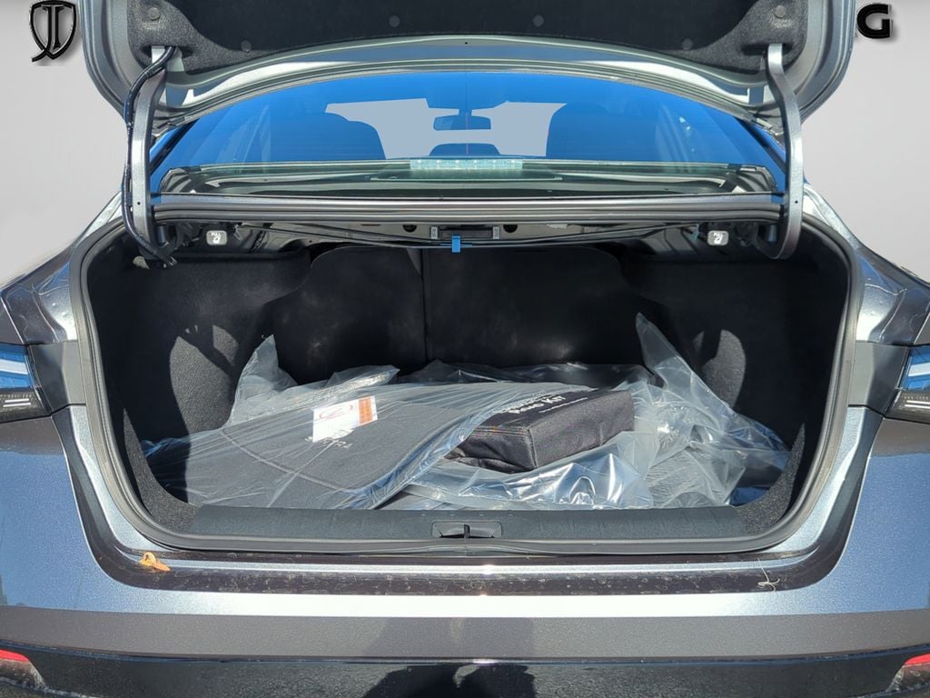 New 2026 Nissan Sentra SR Sedan