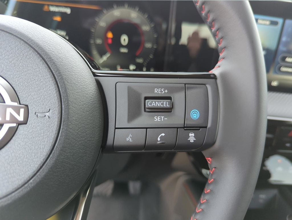 2026 Nissan KICKS SR - Photo 32