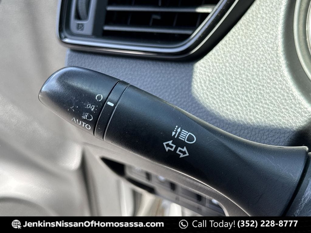 2019 Nissan Rogue SV - Photo 36