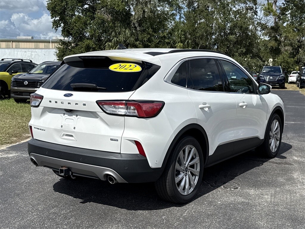 2022 Ford Escape Titanium Hybrid Elite photo 4