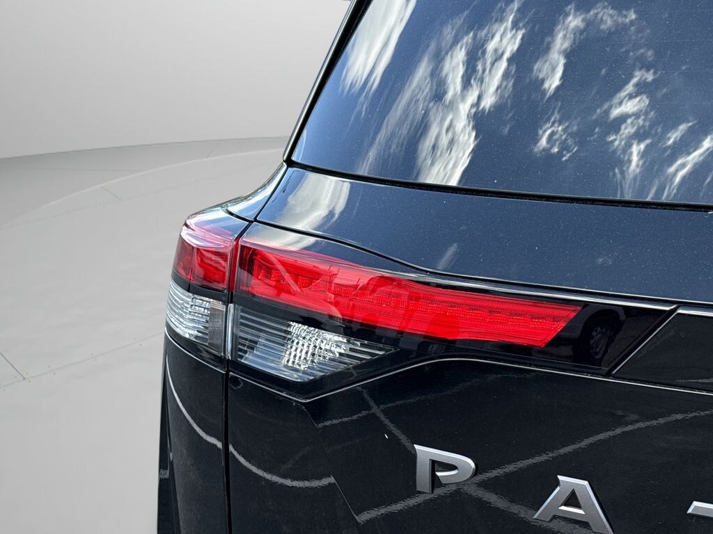 New 2026 Nissan Pathfinder SL SUV