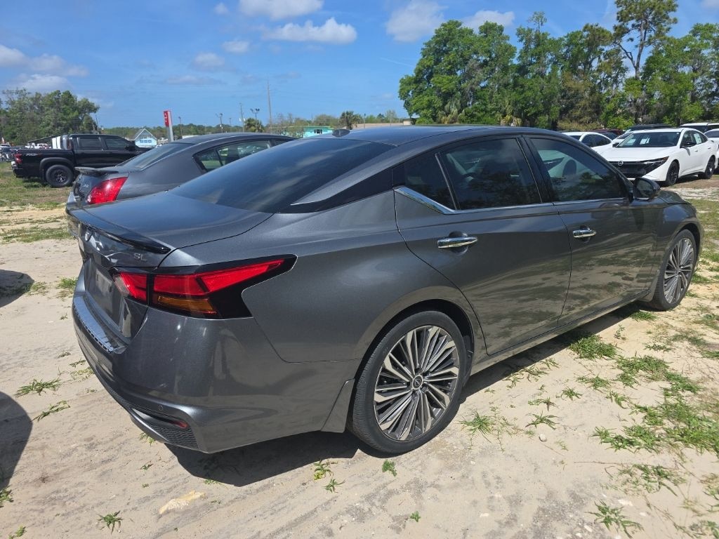 Used 2023 Nissan Altima 2.5 SL Sedan