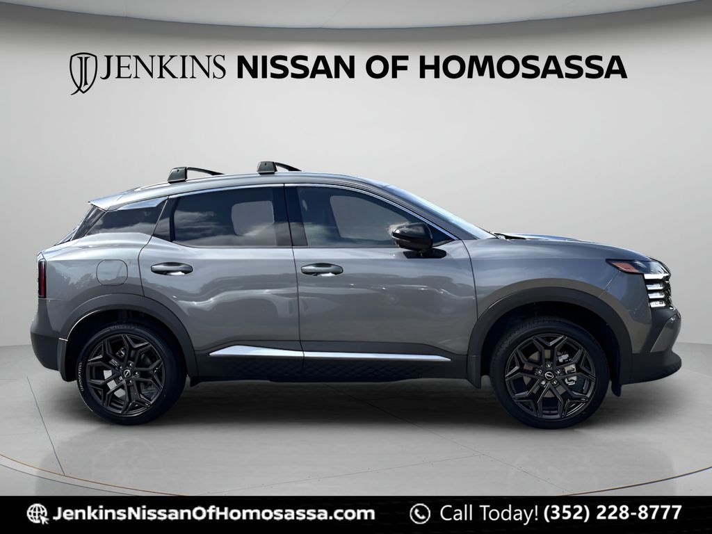 New 2026 Nissan Kicks SR SUV