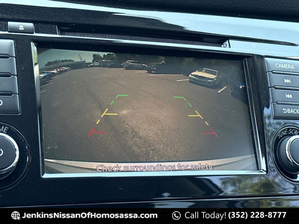 2019 Nissan Rogue SV - Photo 32
