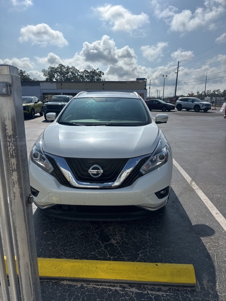 2015 Nissan Murano Platinum photo 2