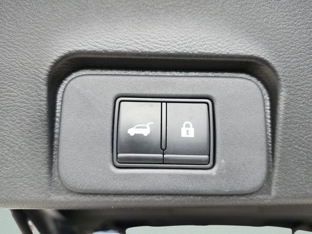 2021 Nissan Rogue SL - Photo 18