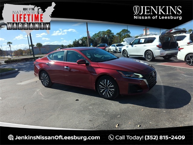 2023 Nissan Altima SV's photo