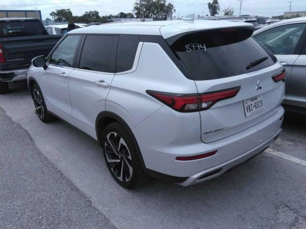 Used 2024 Mitsubishi Outlander SE SUV