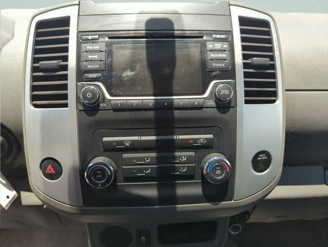 2017 Nissan Frontier SV - Photo 31
