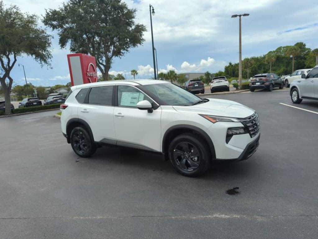 New 2026 Nissan Rogue SV SUV