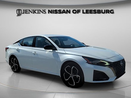 2025 Nissan Altima SR Sedan