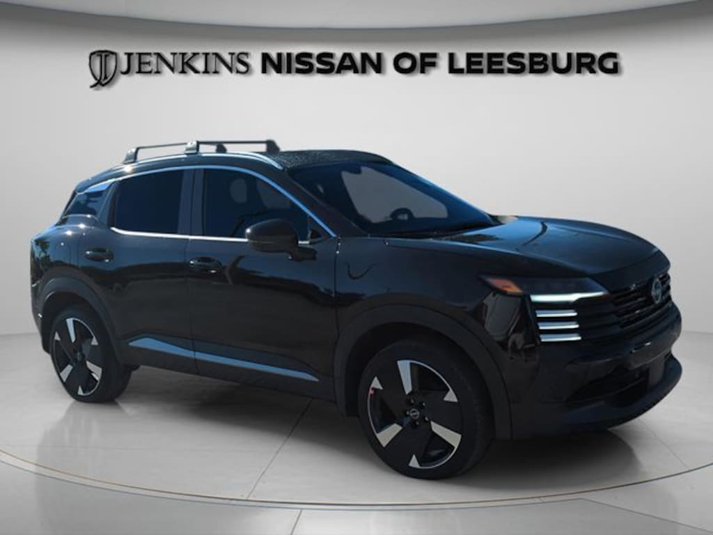 New 2026 Nissan Kicks SR SUV