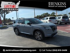 2025 Nissan Pathfinder Platinum SUV