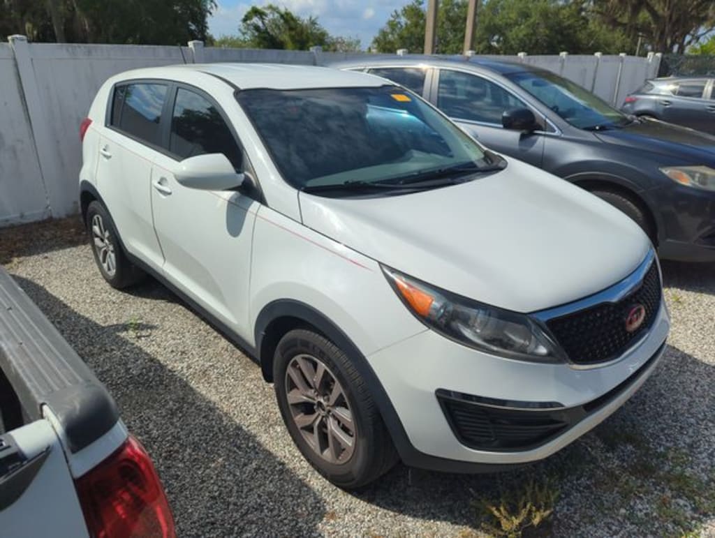 Used 2015 Kia Sportage LX FWD SUV