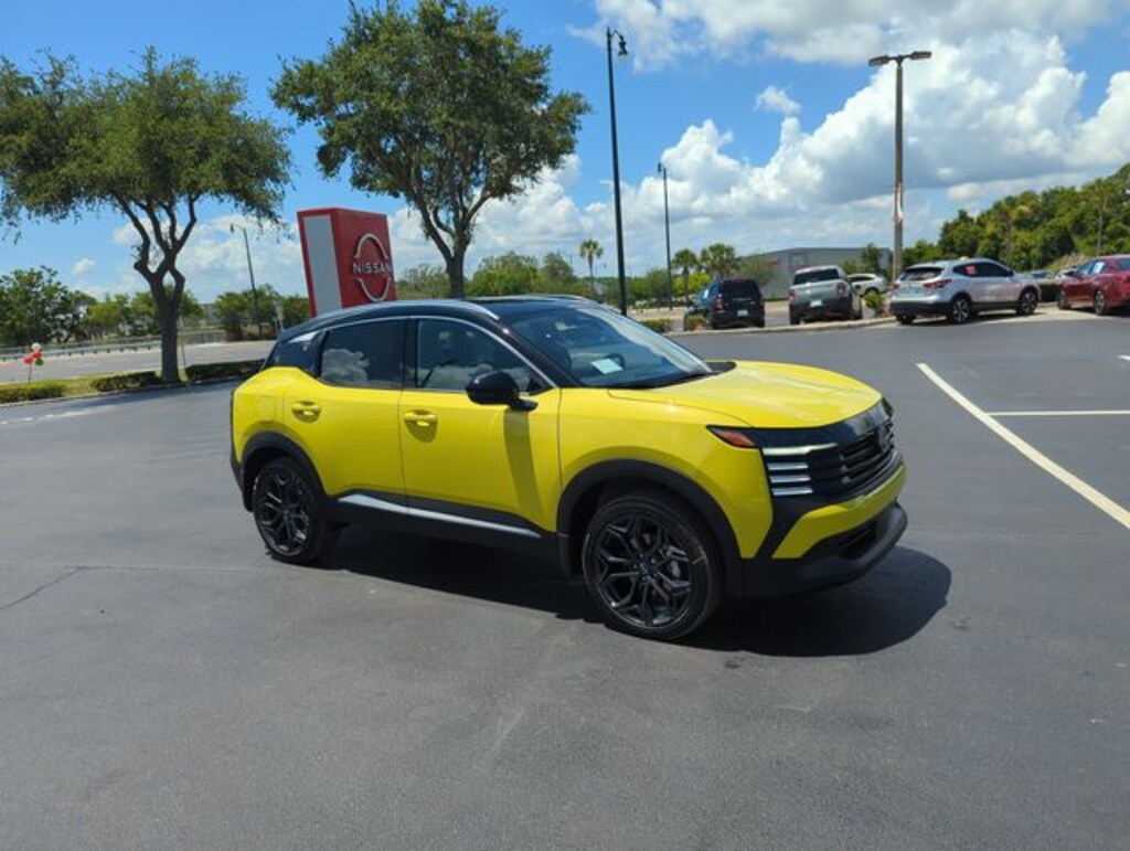 New 2026 Nissan Kicks SR SUV