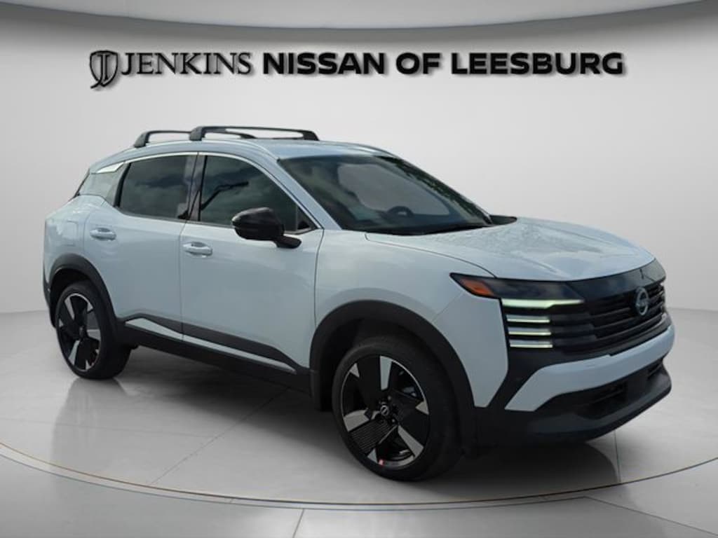 New 2026 Nissan Kicks SR SUV