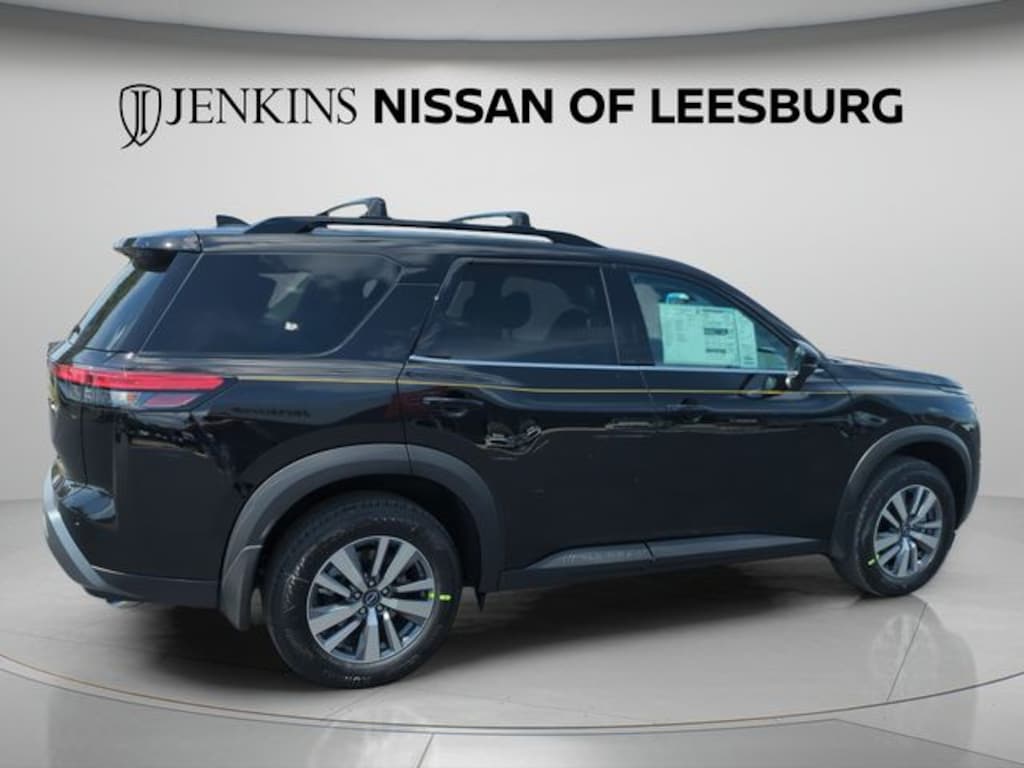New 2026 Nissan Pathfinder SL SUV