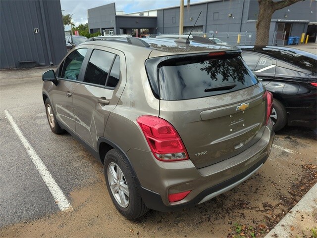 2022 Chevrolet Trax LT photo 3