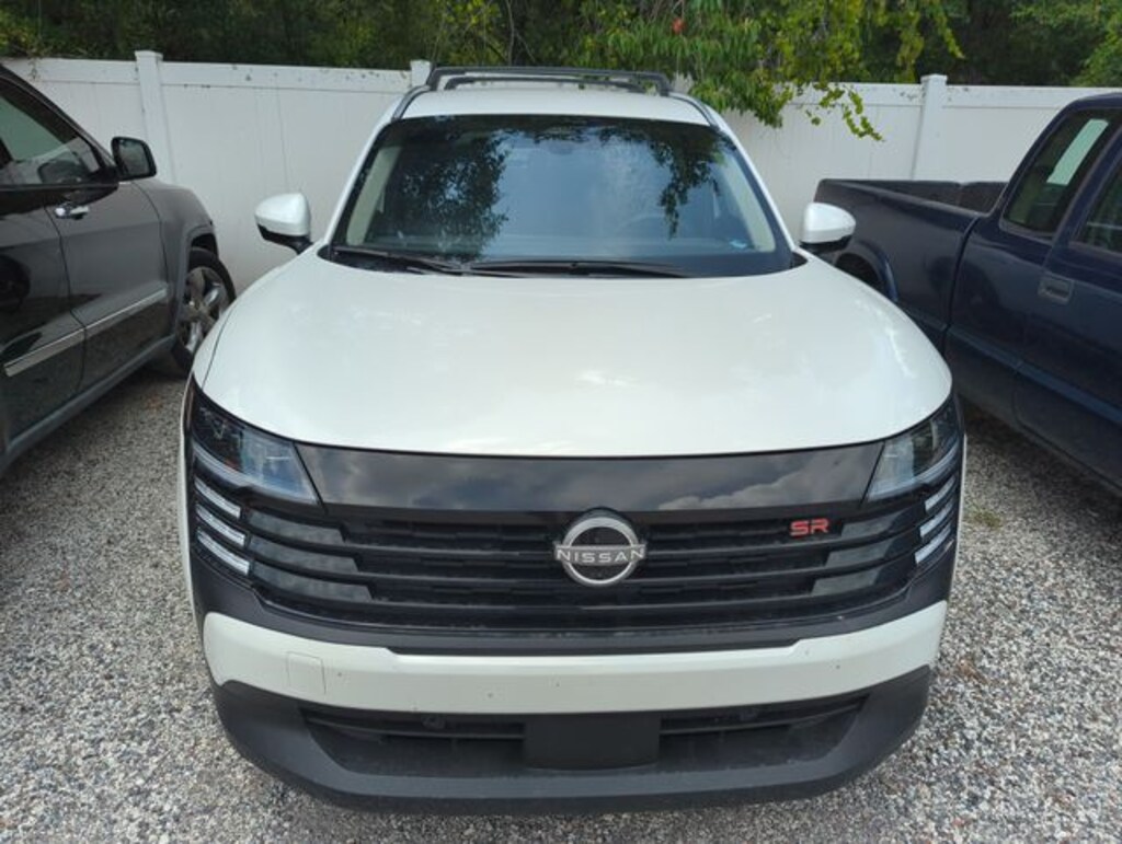 Certified 2025 Nissan Kicks SR SUV