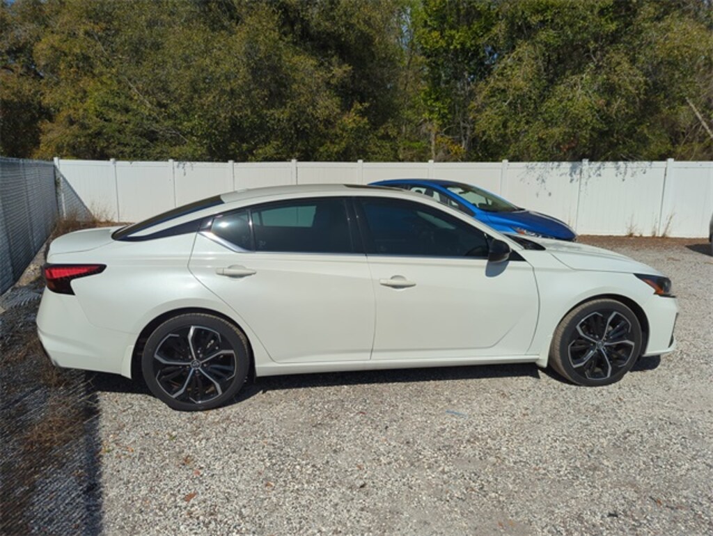 Certified 2024 Nissan Altima 2.5 SR Sedan