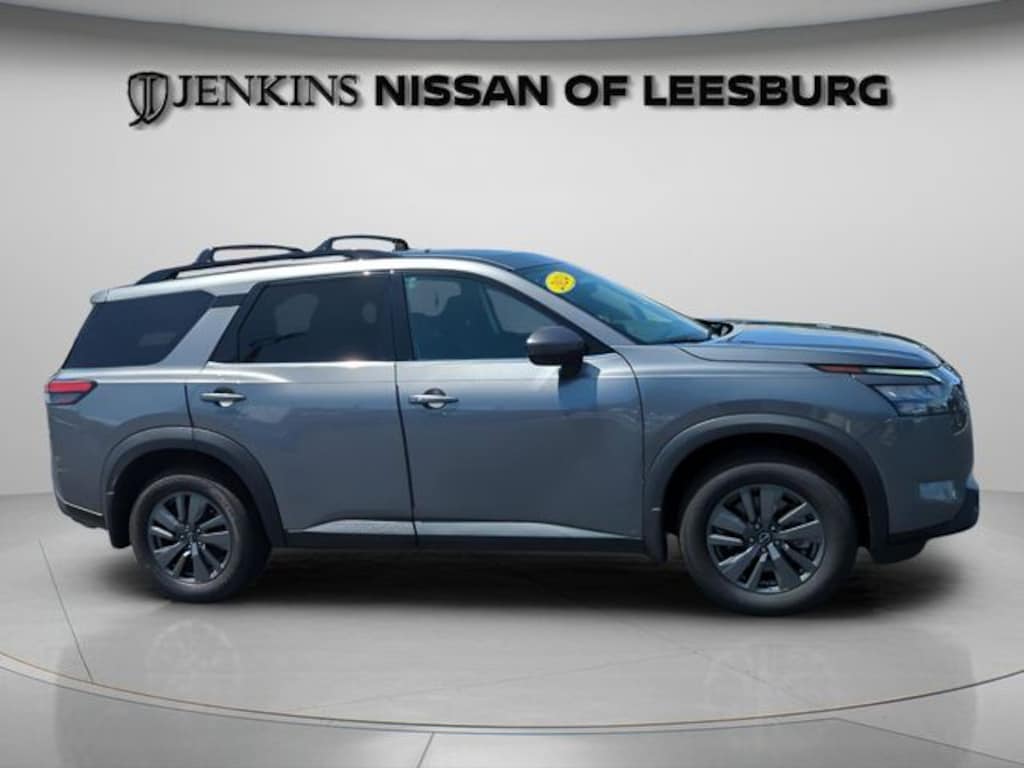 Certified 2024 Nissan Pathfinder SV SUV
