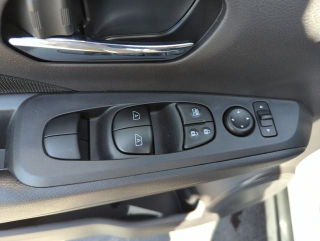 2024 Nissan Kicks SV - Photo 33