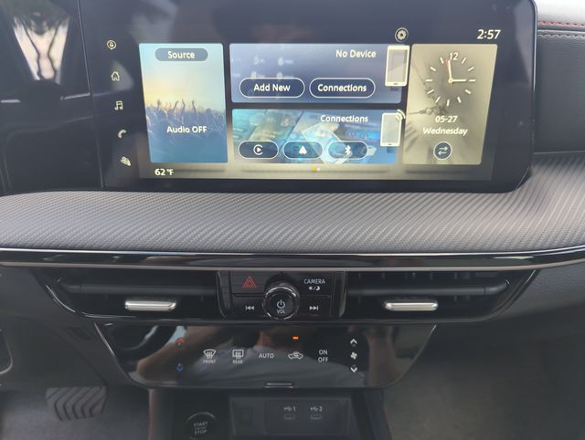 2025 Nissan Kicks SR - Photo 30