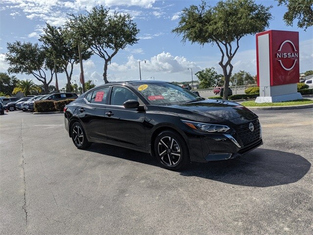 2025 Nissan Sentra SV photo 2