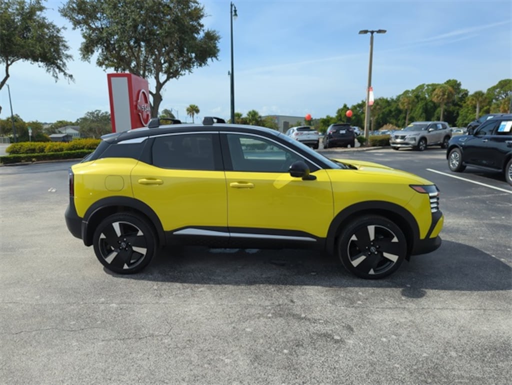 New 2026 Nissan Kicks SR SUV