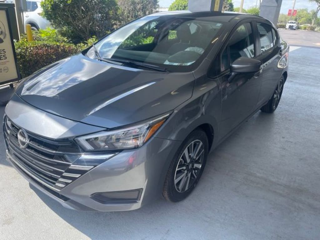 Certified 2025 Nissan Versa 1.6 SV Sedan