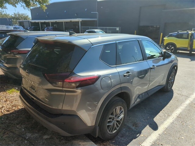 2023 Nissan Rogue S photo 2