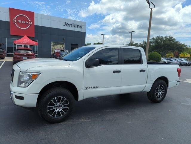 2023 Nissan Titan SV - Photo 13