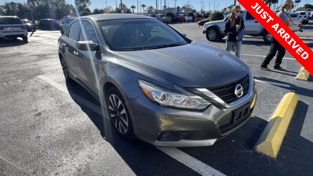 Certified 2017 Nissan Altima 2.5 SV Sedan