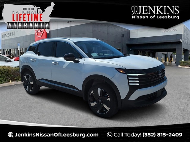 2026 Nissan KICKS SR's photo