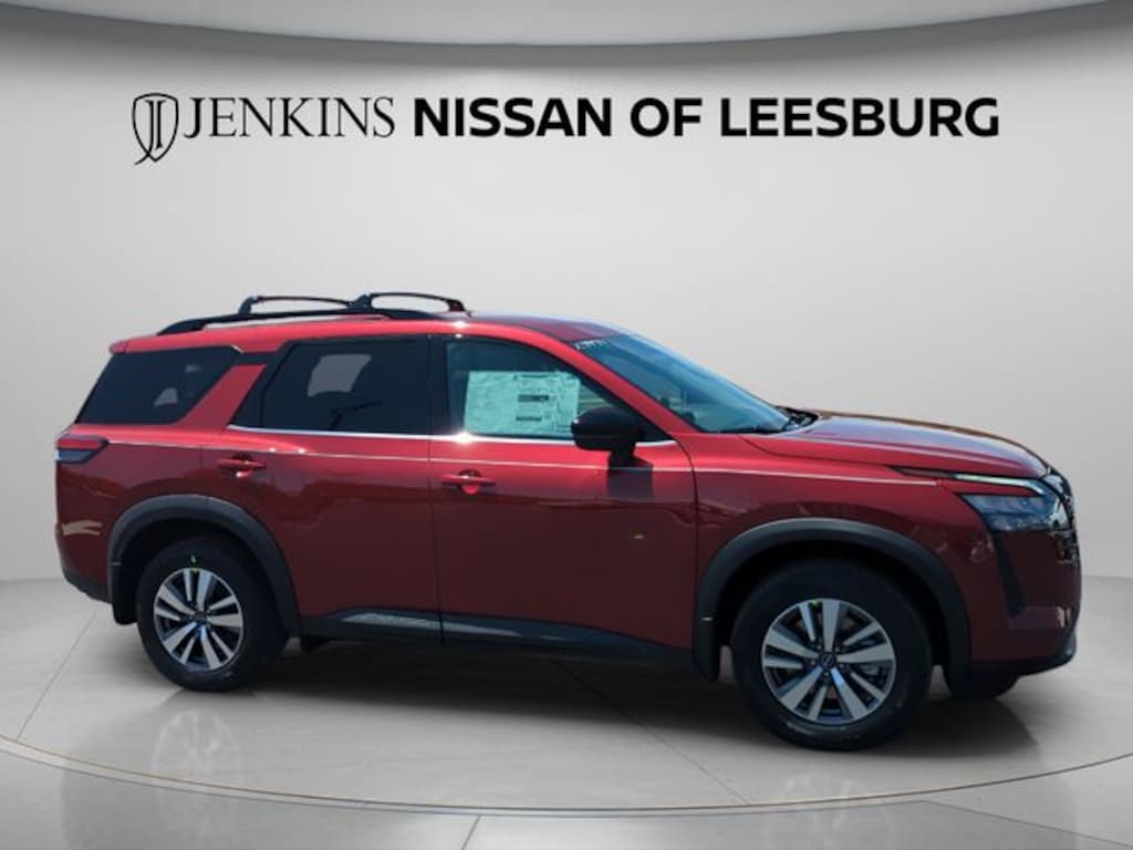 New 2026 Nissan Pathfinder SL SUV