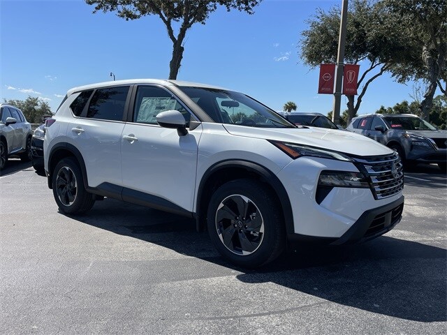 2026 Nissan Rogue SV photo 2