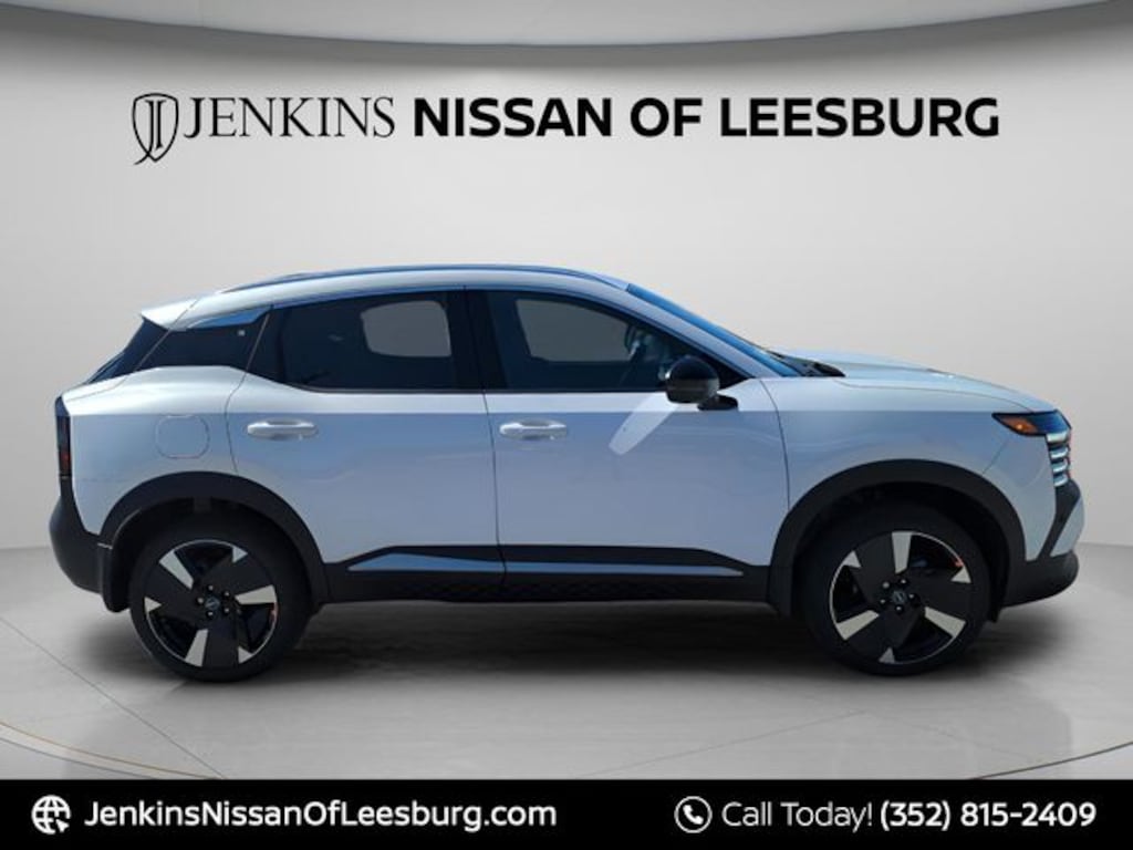 New 2026 Nissan Kicks SR SUV